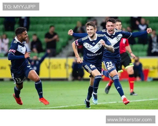 堪培拉联与墨尔本胜利的激烈对决展现澳超联赛的精彩魅力 堪培拉联与墨尔本胜利的激烈对决展现澳超联赛的精彩魅力